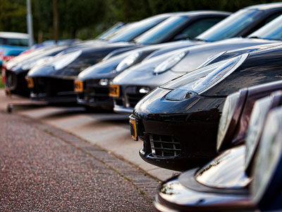 Στη Γαλλία η παγκόσμια συνάντηση ιδιοκτητών Porsche Στη Γαλλία η παγκόσμια συνάντηση ιδιοκτητών Porsche