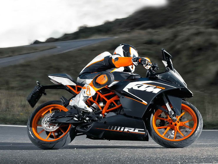 Η ΚΤΜ RC 200 ABS 