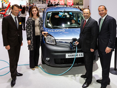 Στους δρόμους 10.000 ηλεκτρικά Renault Kangoo Στους δρόμους 10.000 ηλεκτρικά Renault Kangoo
