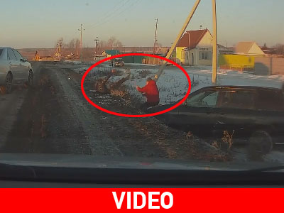 Τον κυνηγούσε με μαχαίρι και τις έφαγε με… φτυάρι!