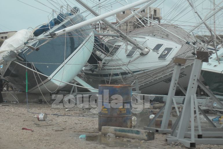 Το ένα πάνω στο άλλο..