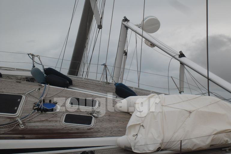 Σε όποιο σημείο και να κοιτάξεις βλέπεις την καταστροφή...