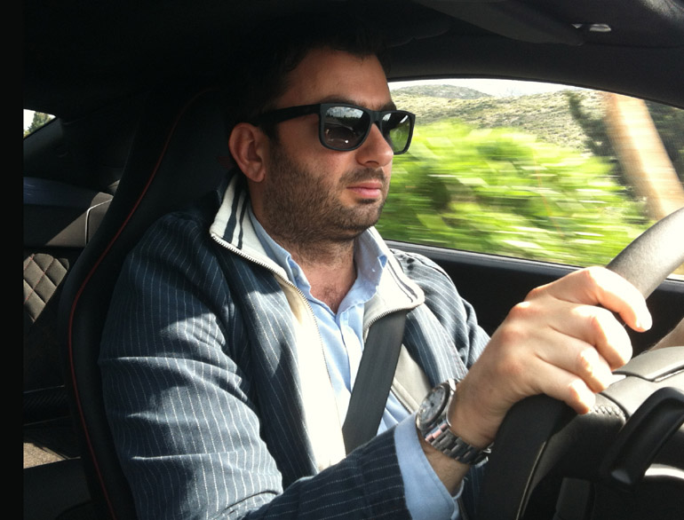 Το να βρίσκεσαι πίσω από το τιμόνι μίας Bentley νοιώθεις άλλος άνθρωπος!!!