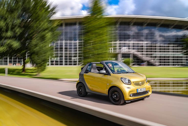 Το νέο Smart ForTwo cabrio θα παρουσιαστεί τον Σεπτέμβριο στην έκθεση της Φρανκφούρτης...