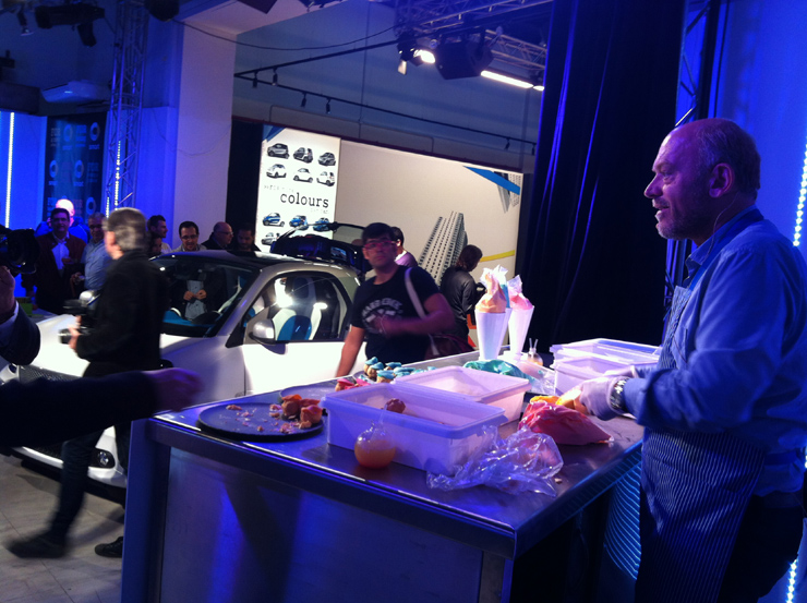 Ο Παρλιάρος δημιουργεί και τα γλυκά του... εξαφανίζονται!!!