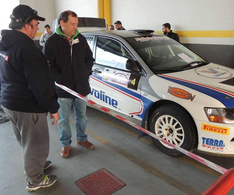 Η εμφάνιση του Κώστα Στεφανή θα γίνει με το αυτοκίνητο που θα τρέξει ο γιος του Μάνος ο οποίος επιστρέφει μετά από 7 χρόνια στους αγώνες!