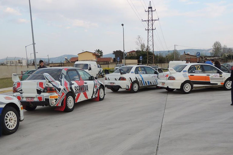 Πολλά... Mitsubishi EVO θα εμφανιστούν στον πρώτο χωμάτινο αγώνα...