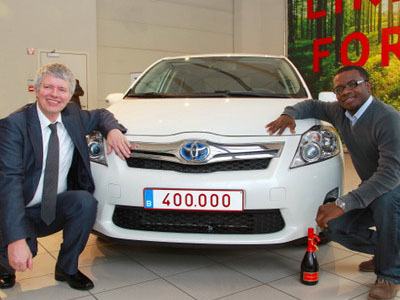 Η Toyota παρέδωσε 400.000 υβριδικά στην Ευρώπη