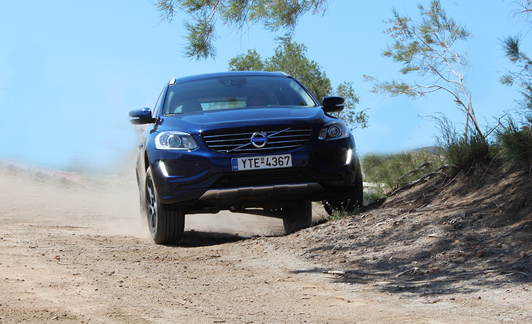 Μπορεί ο χαρακτήρας να είναι ασφάλτινος όμως το XC60 δείχνει να μην μασάει εκτός δρόμου...