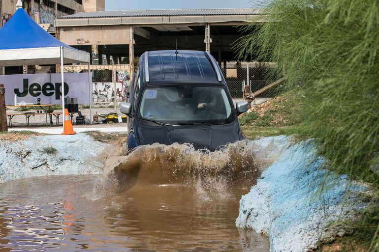 Η εικόνα είναι εντυπωσιακή αλλά ακόμα πιο εντυπωσιακή είναι όταν βρίσκεσαι πίσω από το τιμόνι...