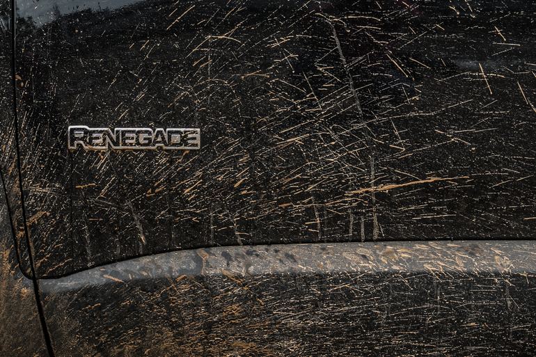 Σωστή εικόνα για ένα Jeep...