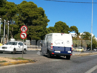 Καλά… που υπάρχουν και οι απαγορευτικές πινακίδες