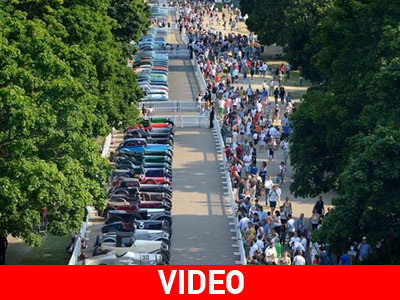 H μεγαλύτερη συγκέντρωση αυτοκινήτων Aston Martin H μεγαλύτερη συγκέντρωση αυτοκινήτων Aston Martin