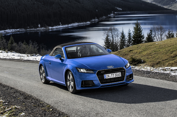 Η 'απλή' έκδοση με την ονομασία TT θα εφοδιάζεται με κινητήρες βενζίνης και diesel...