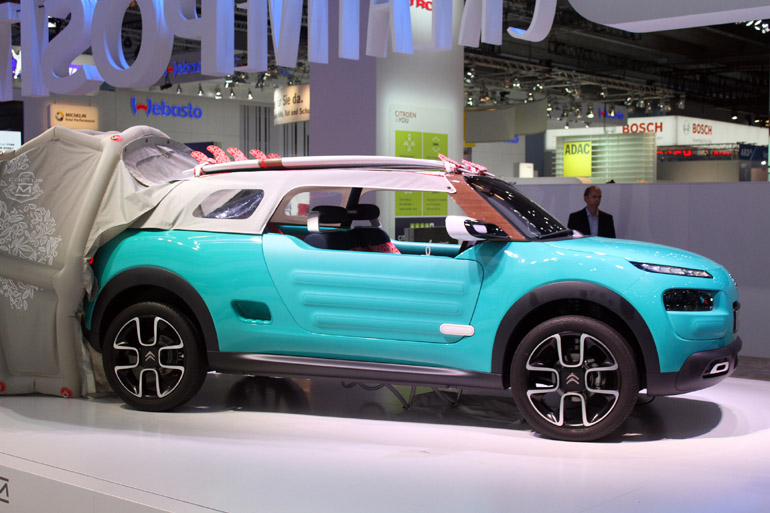 H πρωτότυπη εκδοχή του C4 Cactus με την ονομασία «M». Σίγουρα πρόκειται για ένα πολύ εκκεντρικό όχημα...