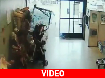 Σε… super market εισέβαλε 76χρονη οδηγός Σε… super market εισέβαλε 76χρονη οδηγός