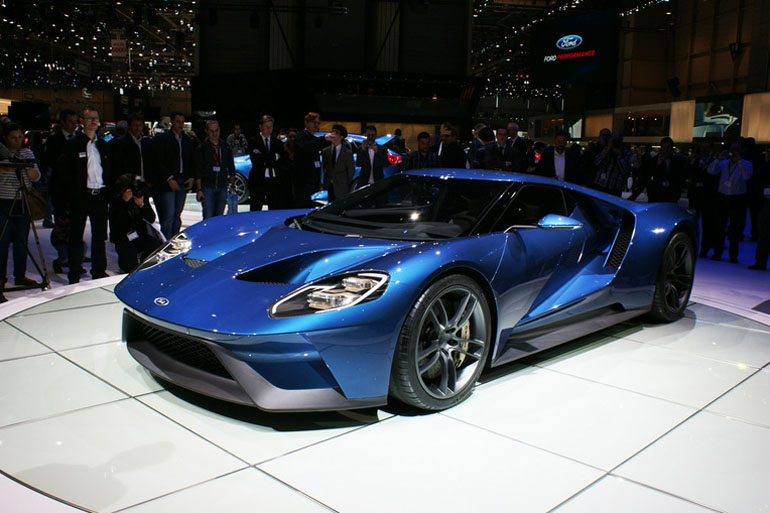 Το ολοκαίνουργιο Ford GT παρουσιάστηκε για πρώτη φορά επί ευρωπαικού εδάφους...