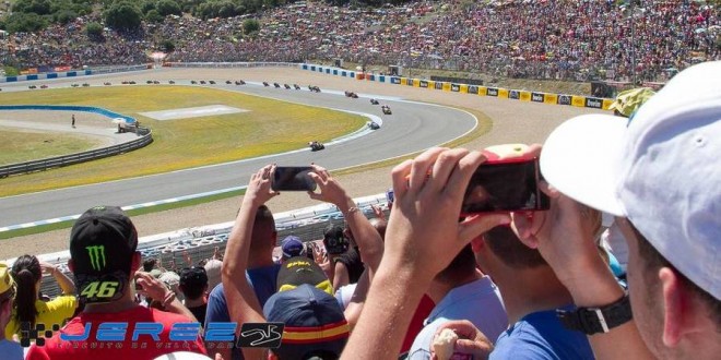 Σούπερ θέαμα προσφέρουν οι αγώνες του MotoGP