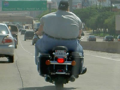 Οι υπέρβαροι οδηγοί είναι πιο πιθανό να πεθάνουν ύστερα από τροχαίο Οι υπέρβαροι οδηγοί είναι πιο πιθανό να πεθάνουν ύστερα από τροχαίο