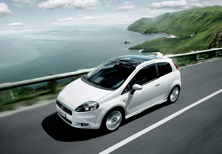 Ιταλικά αυτοκίνητα επιλέγουν 7 στους 100 Έλληνες...