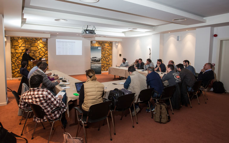 Συνολικά 16 δημοσιογράφοι παρευρέθησαν στην παρουσίαση της ανανεωμένης Σειρά 1 της BMW...