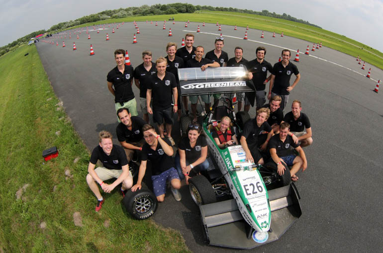 Για να έρθει το επιθυμητό αποτέλεσμα δούλεψε μία ομαδα 20 φοιτητών...