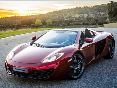 Πόσο κοστίζει η McLaren στην Αγγλία;