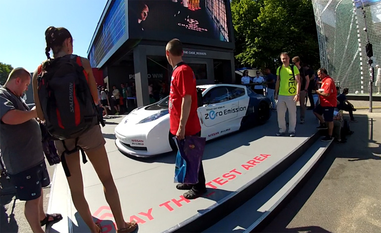 Η ειδική σπορ έκδοση του Leaf με την υπογραφή Nismo και την μηδενική κατανάλωση καυσίμου... Μαγνήτης για όσους το βλέπουν!!! Τυχεροί και εμείς που το απολαύσαμε από κοντά...