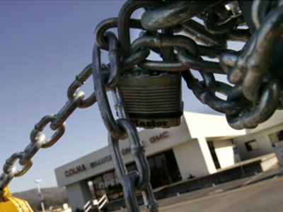 Φθάνουν τις 5.000 τα λουκέτα σε αντιπροσωπείες