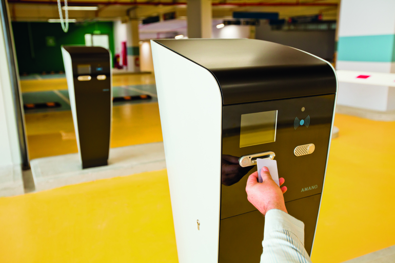 Με το αυτοματοποιημένο σύστημα ο οδηγός δεν χρειάζεται να παραδώσει τα κλειδιά του σε κανέναν... Με ότι αυτό μπορεί να συνεπάγεται...