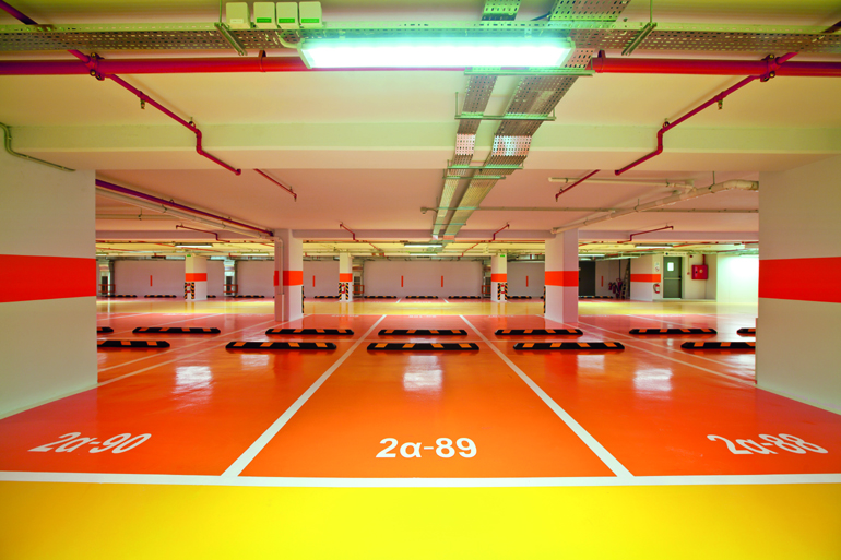 Χειρουργείο ή... parking αυτοκινήτων;