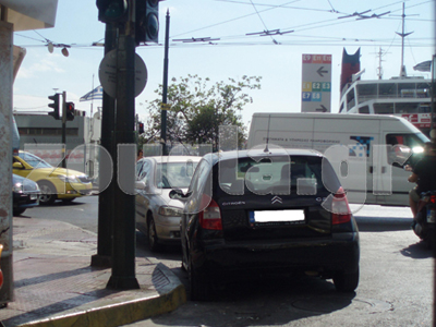 Ζευγάρωσαν… οι παράνομες θέσεις στον Πειραιά!