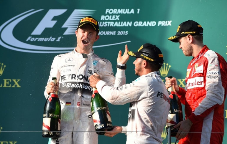 To βάθρο με τους νικητές: Hamilton, Rosberg και Vettel