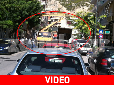 Έκλεισαν τελείως τον δρόμο για να… ξεφορτώσουν