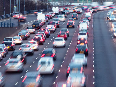 Πόσα αυτοκίνητα έχουν πωληθεί στην Ελλάδα σε 15 χρόνια; Πόσα αυτοκίνητα έχουν πωληθεί στην Ελλάδα σε 15 χρόνια;