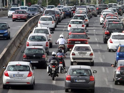 Ο βουλευτής Μιχάλης Μπεκίρης ζητεί μείωση στα τέλη κυκλοφορίας