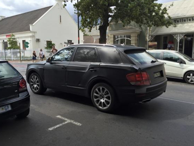 «Συνελήφθη» το νέο SUV της Bentley