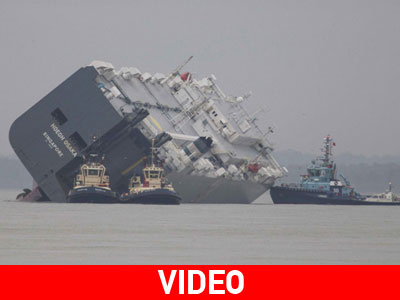 Εμπορικό πλοίο με 1.400 αυτοκίνητα προσάραξε στην Αγγλία Εμπορικό πλοίο με 1.400 αυτοκίνητα προσάραξε στην Αγγλία