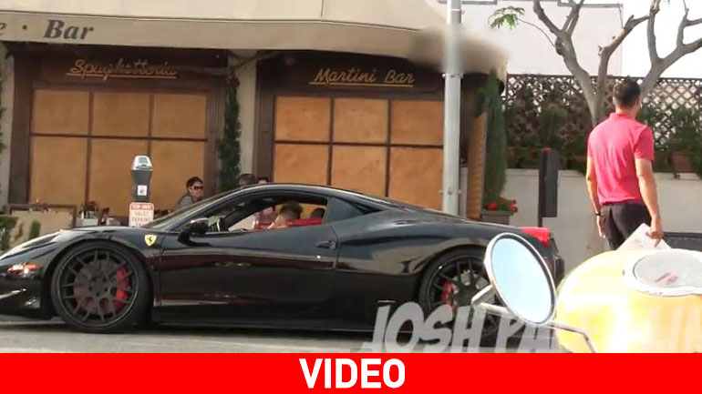 Ο άστεγος με την Ferrari!