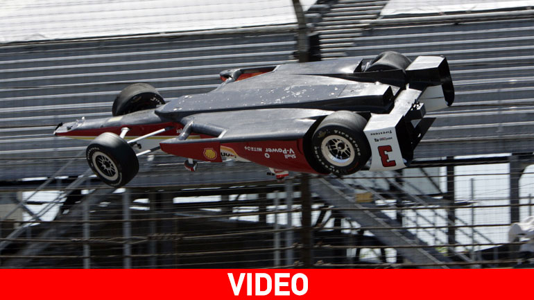 Πετάνε τα μονοθέσια;