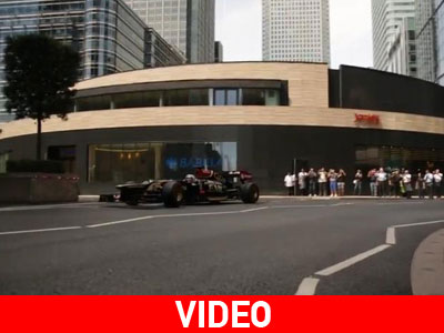 H Lotus F1 στους δρόμους του Λονδίνου!