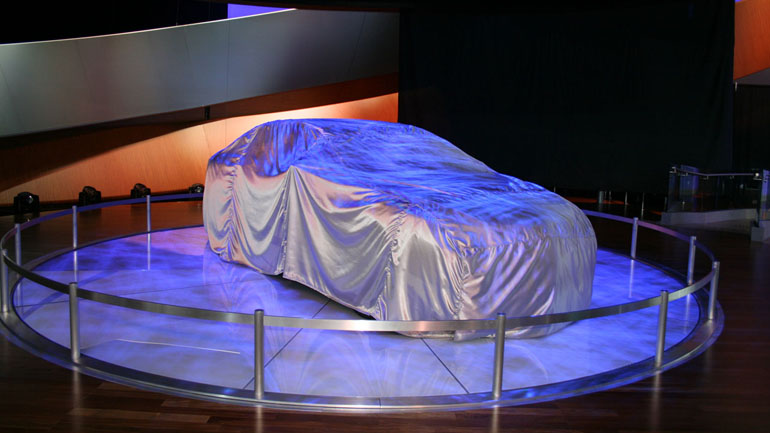 Η BMW παίζει «κρυφτούλι» με τη M2