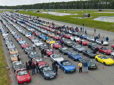 Το Mazda MX-5 σπάει το Ρεκόρ Γκίνες!