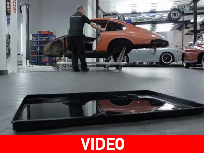 Στους δρόμους ξανά η αρχαιότερη 911