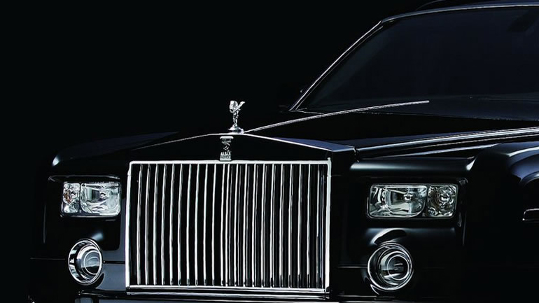 To πρώτο SUV με την υπογραφή της Rolls-Royce