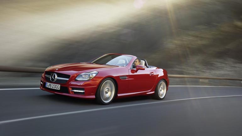 Νέοι κινητήρες και κιβώτια για την SLK