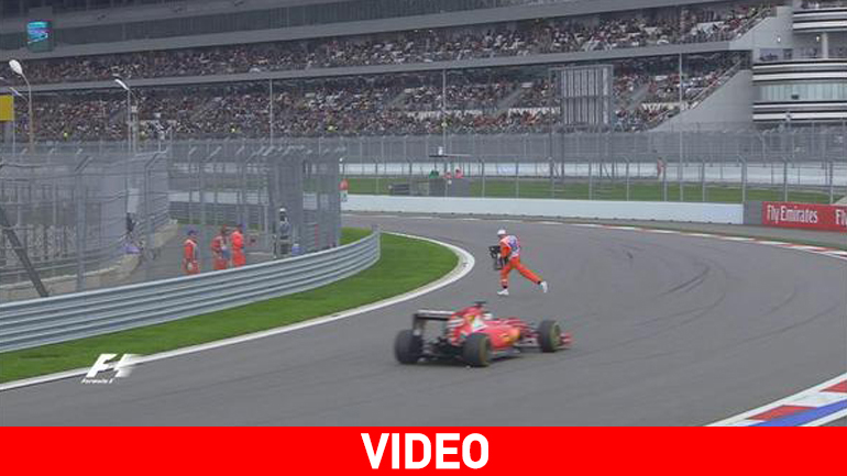 Μπήκε στην πίστα την ώρα που περνούσε ο Vettel