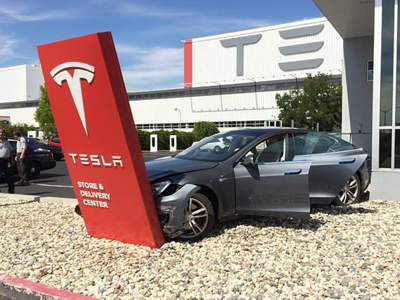 Δεν πρόλαβε να το χαρεί ούτε για ένα λεπτό!