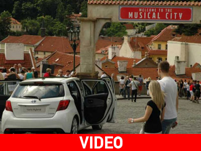 H μουσική πόλη του Toyota Yaris!
