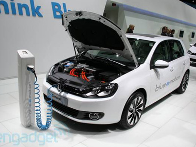 To 2013 έρχεται το ηλεκτροκίνητο VW Golf